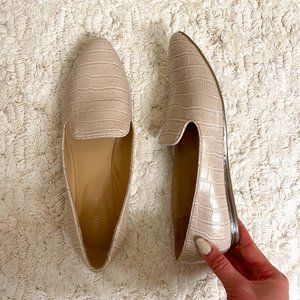 Croc Patterned Pointed Toe Flat